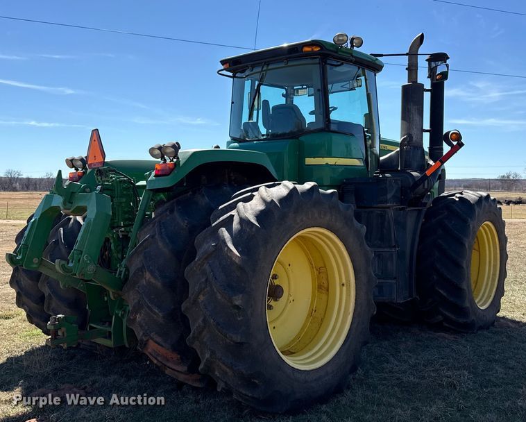 image for item ES5825 2007 John Deere 9330 4WD tractor