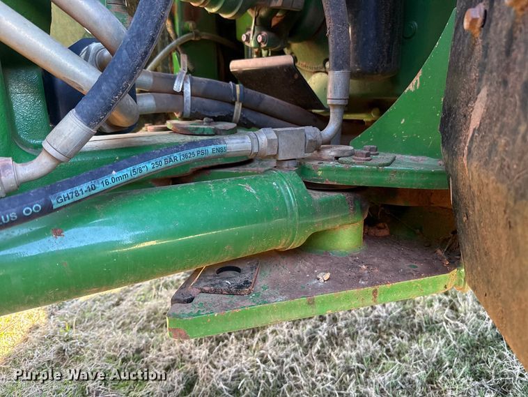 image for item ES5825 2007 John Deere 9330 4WD tractor