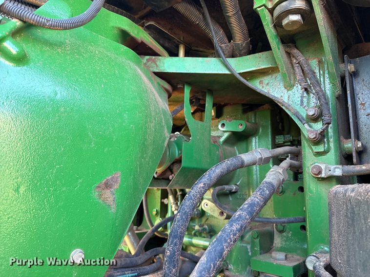 image for item ES5825 2007 John Deere 9330 4WD tractor