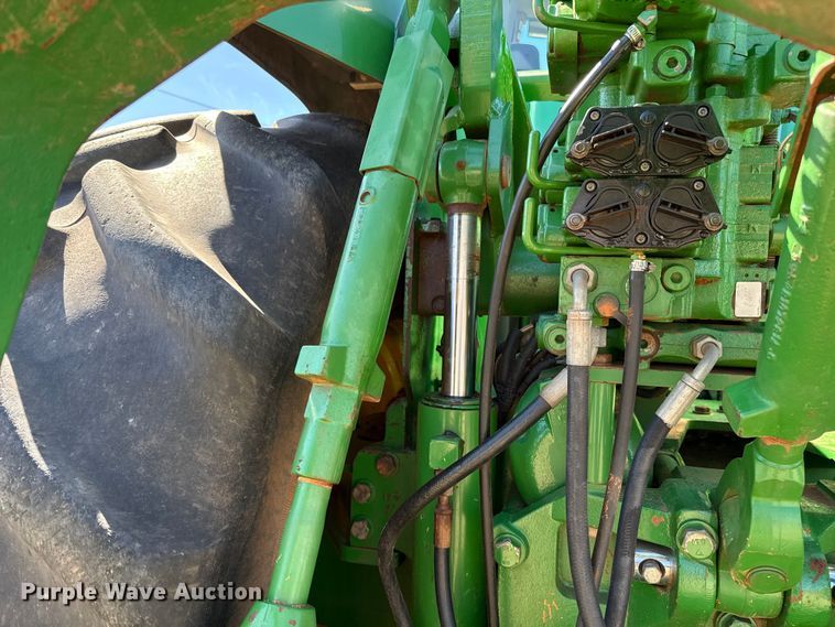 image for item ES5825 2007 John Deere 9330 4WD tractor