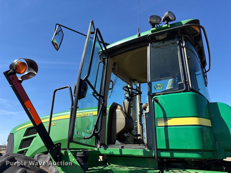 image for item ES5825 2007 John Deere 9330 4WD tractor