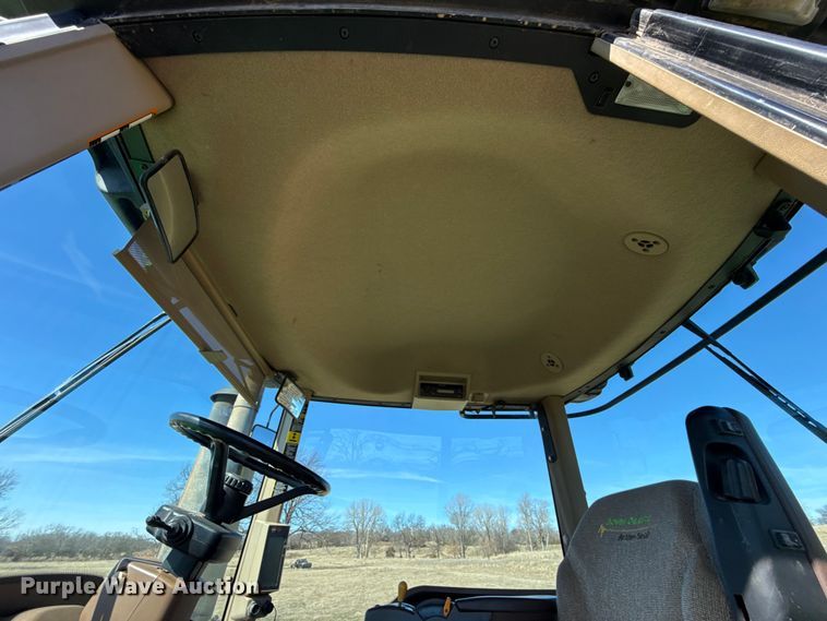 image for item ES5825 2007 John Deere 9330 4WD tractor