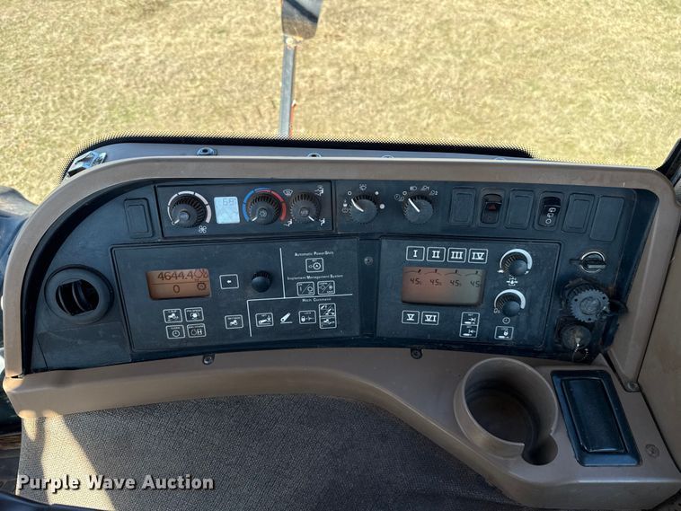 image for item ES5825 2007 John Deere 9330 4WD tractor