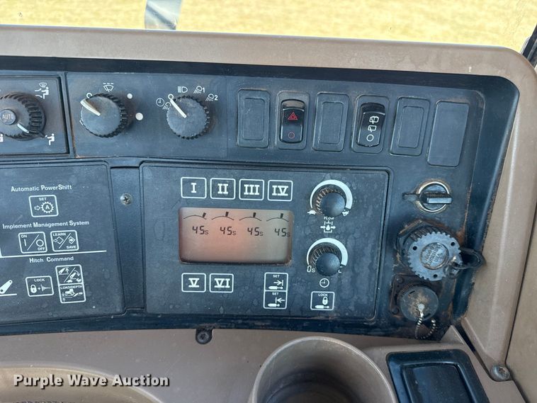 image for item ES5825 2007 John Deere 9330 4WD tractor