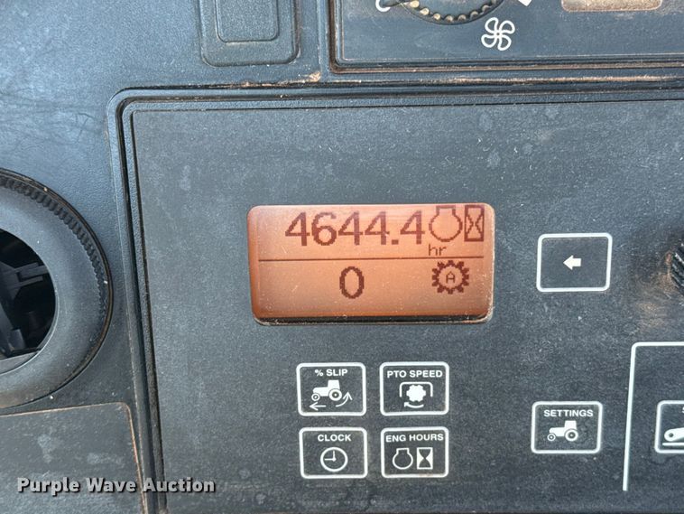 image for item ES5825 2007 John Deere 9330 4WD tractor