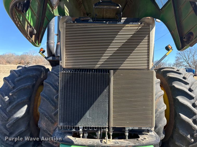 image for item ES5825 2007 John Deere 9330 4WD tractor