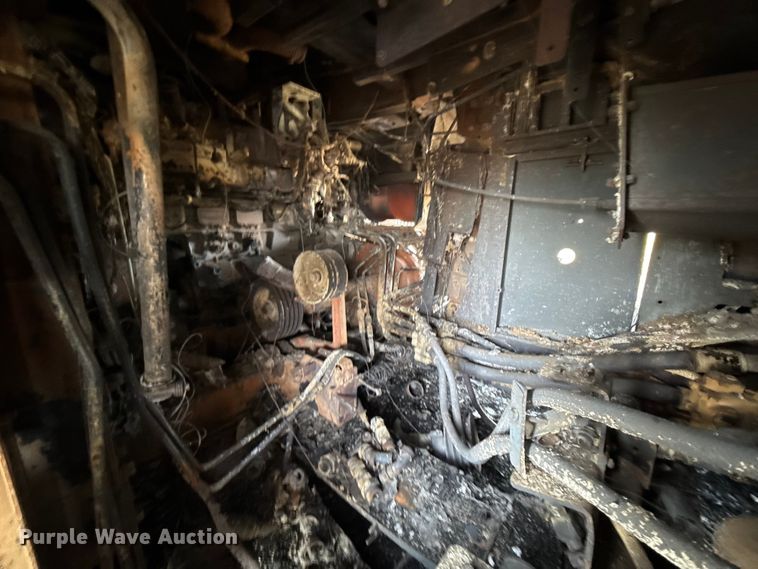 image for item ES5889 John Deere CS690 RWA cotton stripper