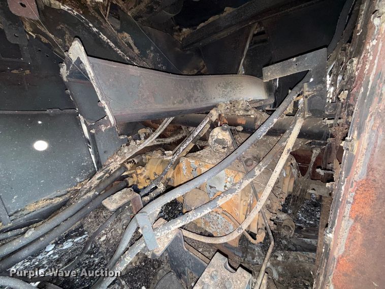 image for item ES5889 John Deere CS690 RWA cotton stripper