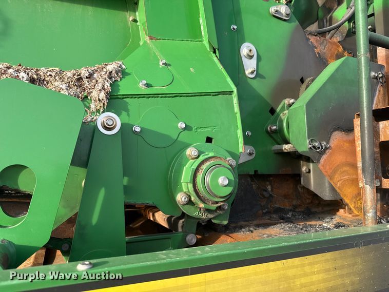 image for item ES5889 John Deere CS690 RWA cotton stripper