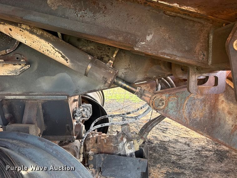 image for item ES5889 John Deere CS690 RWA cotton stripper