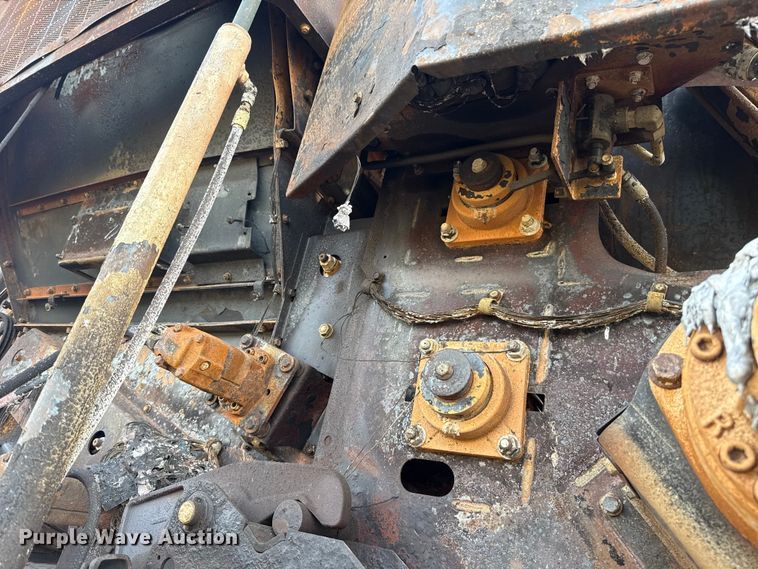 image for item ES5889 John Deere CS690 RWA cotton stripper