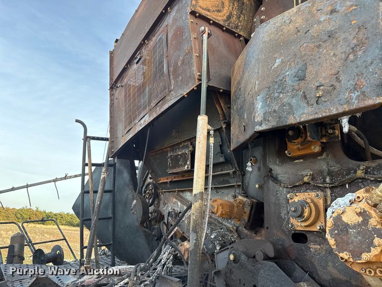 image for item ES5889 John Deere CS690 RWA cotton stripper