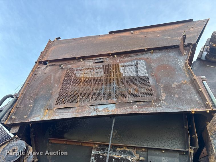 image for item ES5889 John Deere CS690 RWA cotton stripper