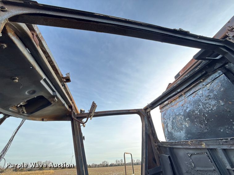 image for item ES5889 John Deere CS690 RWA cotton stripper