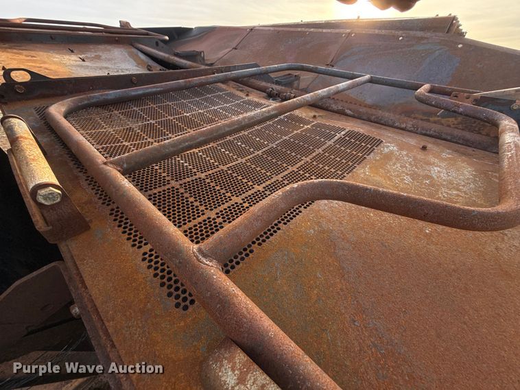 image for item ES5889 John Deere CS690 RWA cotton stripper