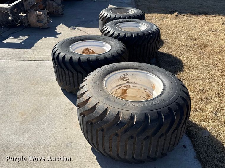 image for item ES5892 Alliance Flotation 328 tires