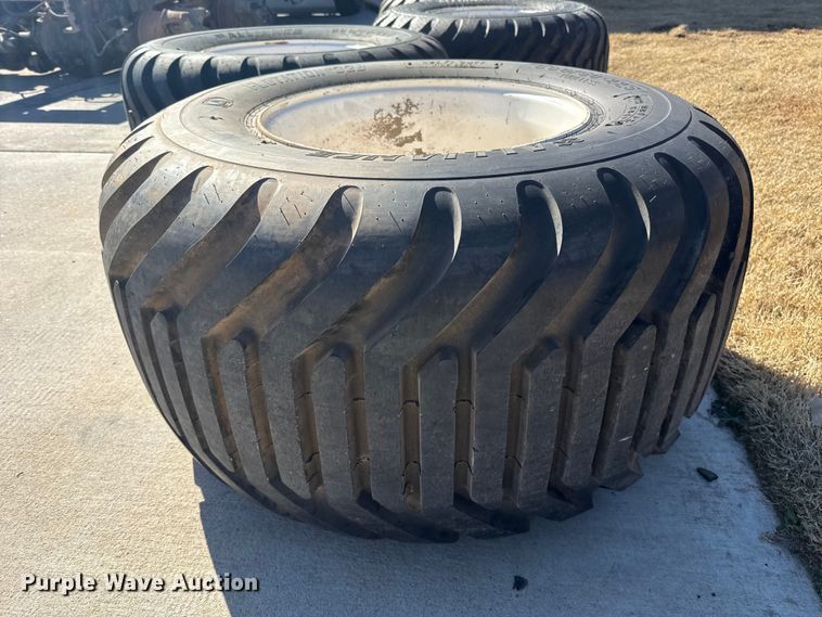 image for item ES5892 Alliance Flotation 328 tires