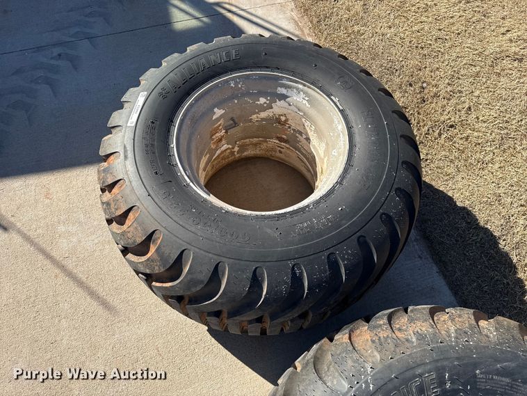 image for item ES5892 Alliance Flotation 328 tires