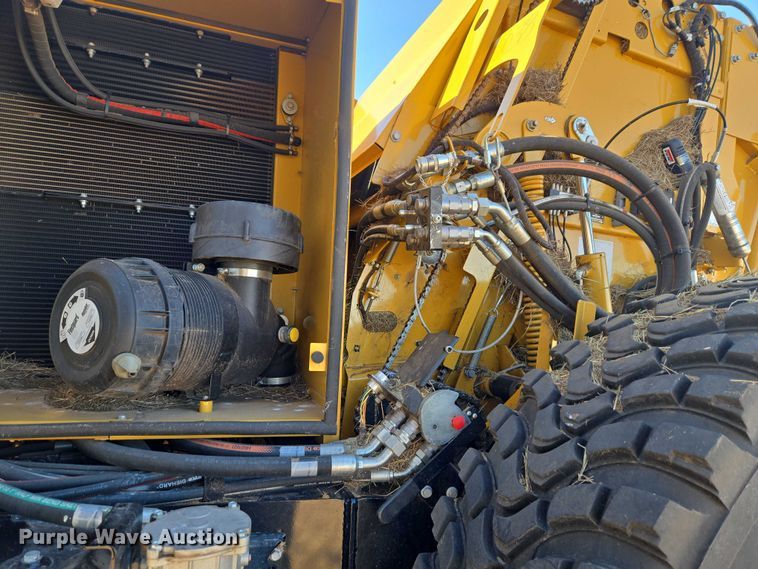 image for item ET1287 2023 Vermeer ZR5-1200 round baler