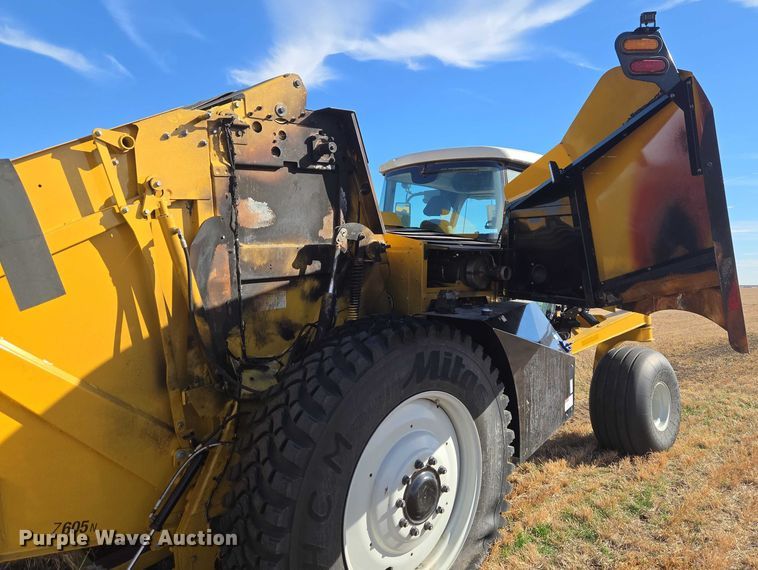 image for item ET1287 2023 Vermeer ZR5-1200 round baler