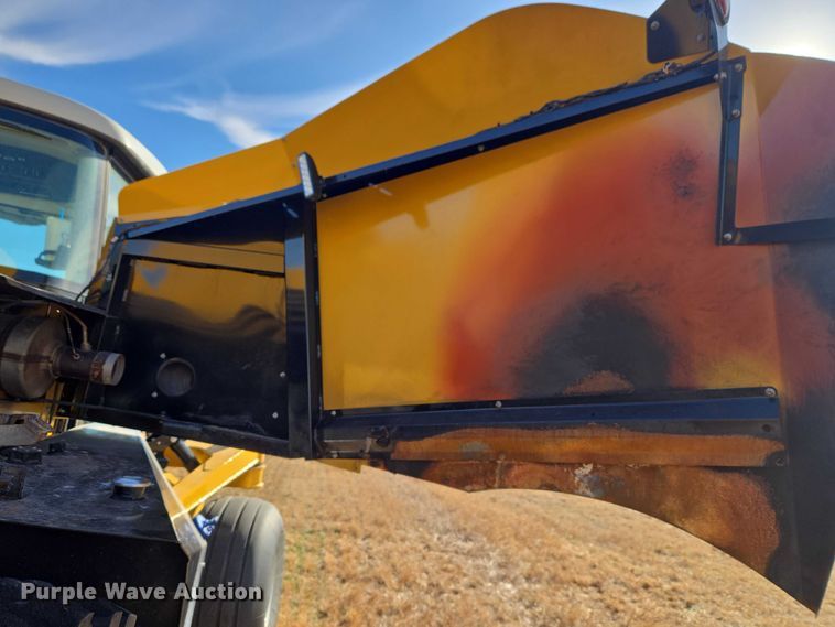 image for item ET1287 2023 Vermeer ZR5-1200 round baler