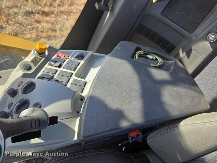 image for item ET1287 2023 Vermeer ZR5-1200 round baler