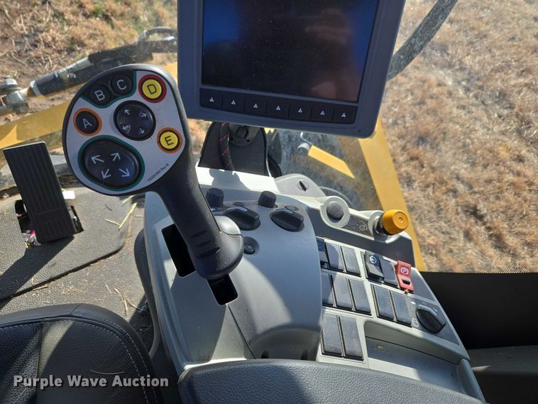 image for item ET1287 2023 Vermeer ZR5-1200 round baler