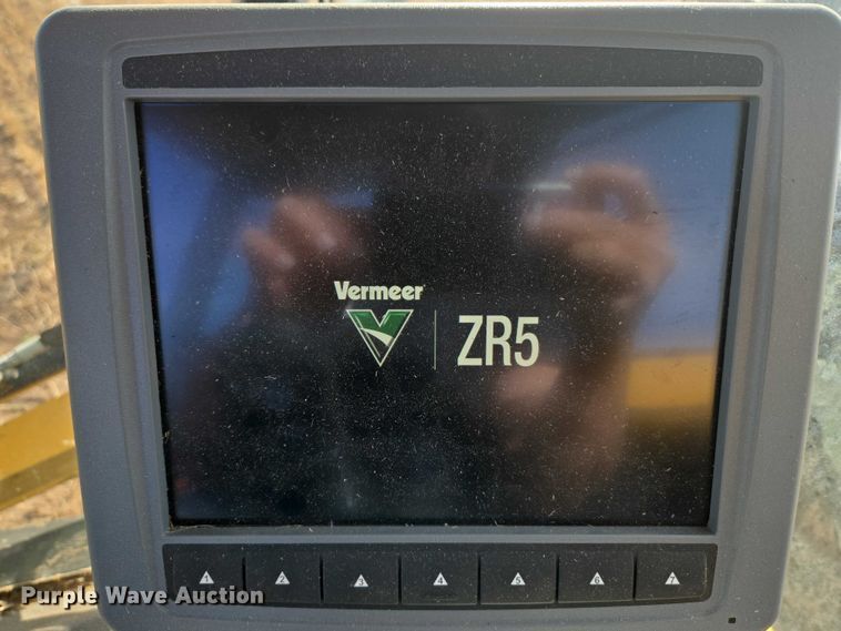 image for item ET1287 2023 Vermeer ZR5-1200 round baler