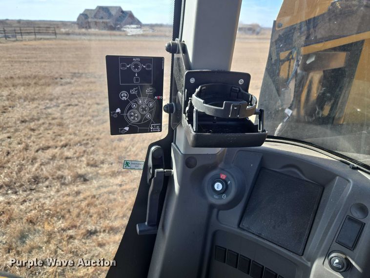 image for item ET1287 2023 Vermeer ZR5-1200 round baler