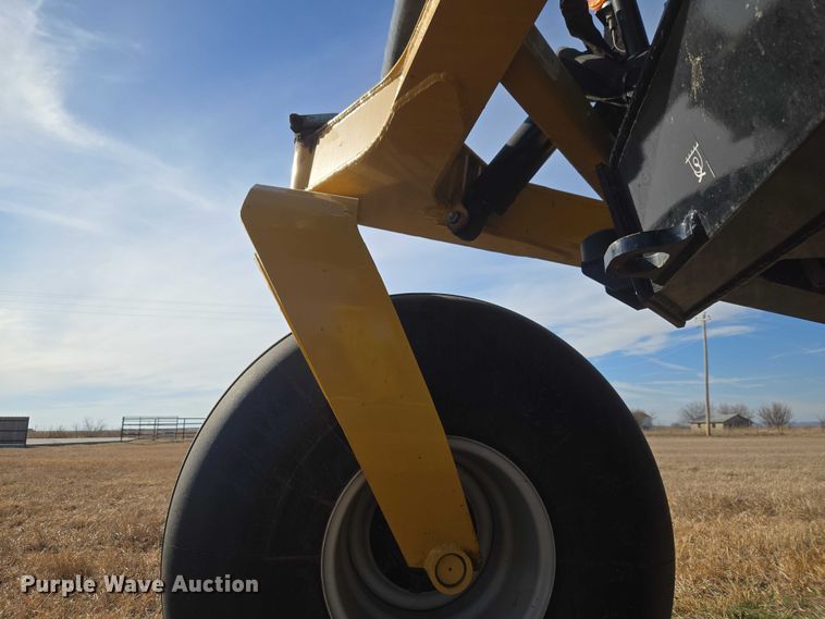 image for item ET1287 2023 Vermeer ZR5-1200 round baler