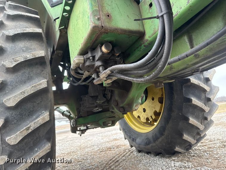 image for item ET1618 1974 John Deere 4430 tractor