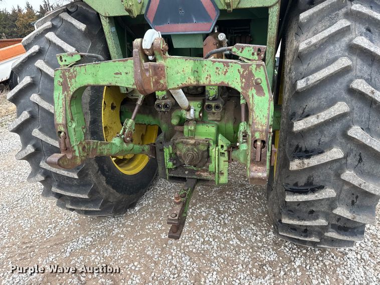 image for item ET1618 1974 John Deere 4430 tractor