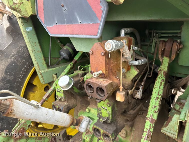 image for item ET1618 1974 John Deere 4430 tractor