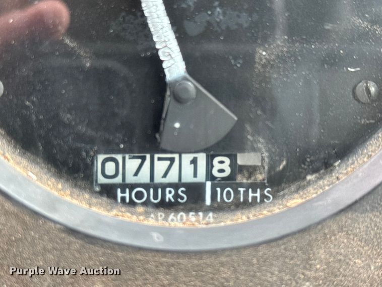 image for item ET1618 1974 John Deere 4430 tractor