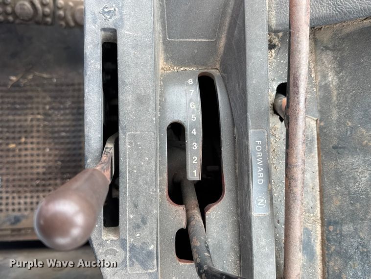 image for item ET1618 1974 John Deere 4430 tractor