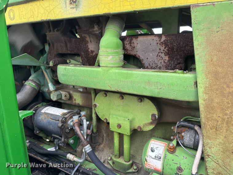image for item ET1618 1974 John Deere 4430 tractor