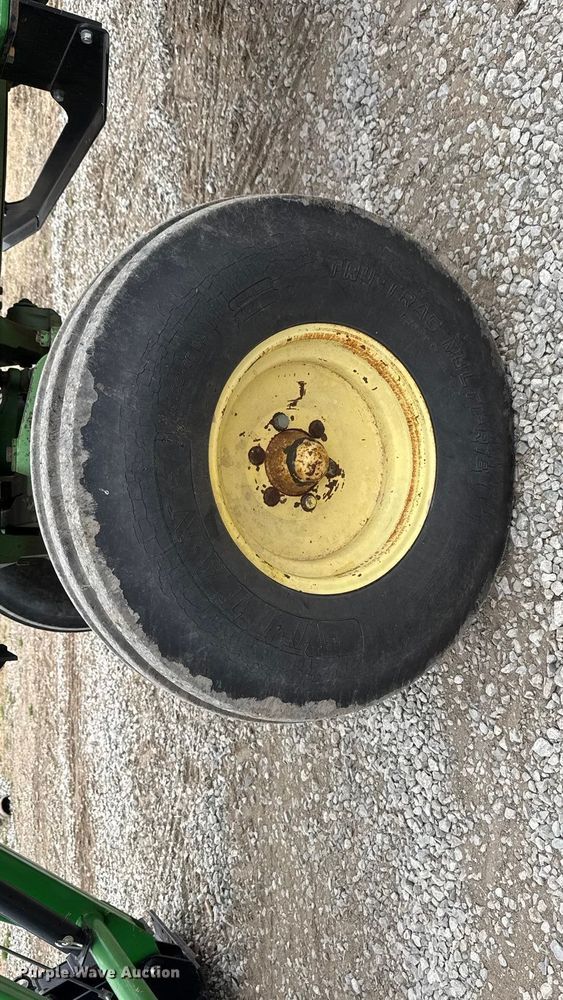 image for item ET1618 1974 John Deere 4430 tractor