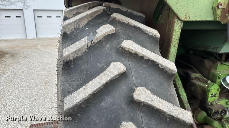 image for item ET1618 1974 John Deere 4430 tractor