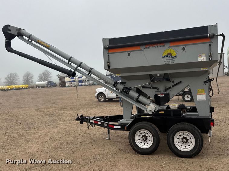 image for item ET1649 2015 Crustbuster Speed King Inc. 160 R 90888900 seed tender