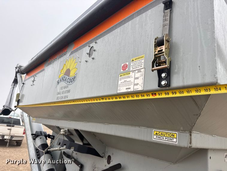 image for item ET1649 2015 Crustbuster Speed King Inc. 160 R 90888900 seed tender