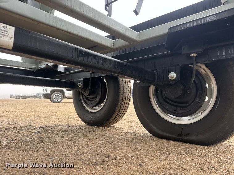 image for item ET1649 2015 Crustbuster Speed King Inc. 160 R 90888900 seed tender