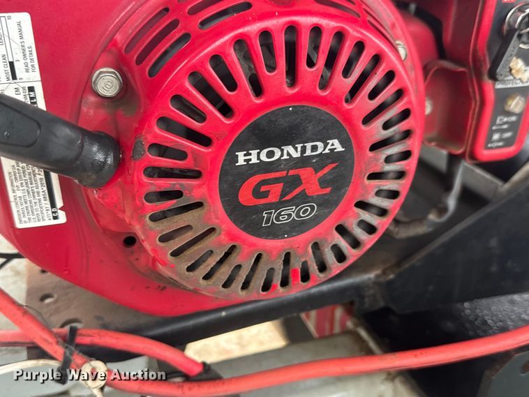 image for item ET1649 2015 Crustbuster Speed King Inc. 160 R 90888900 seed tender