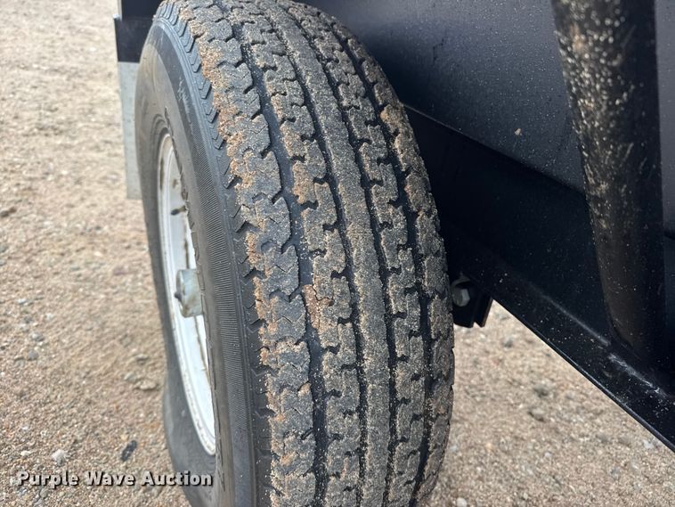 image for item ET1649 2015 Crustbuster Speed King Inc. 160 R 90888900 seed tender