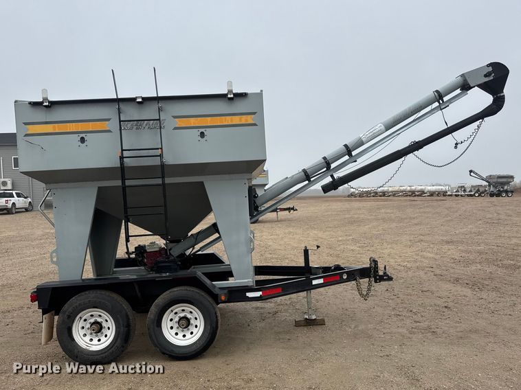 image for item ET1650 2012 Crustbuster Speed King Inc. 160 G 90909300 seed tender