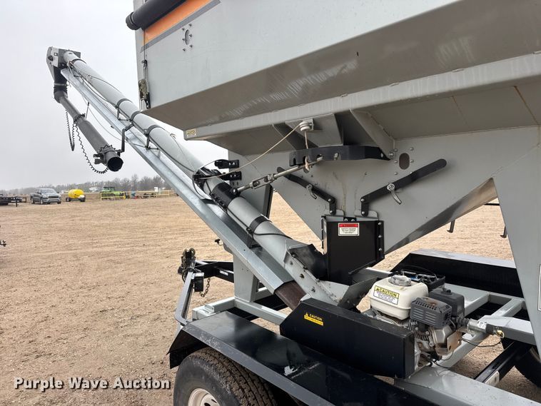 image for item ET1650 2012 Crustbuster Speed King Inc. 160 G 90909300 seed tender