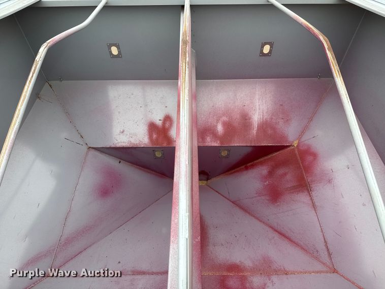 image for item ET1650 2012 Crustbuster Speed King Inc. 160 G 90909300 seed tender