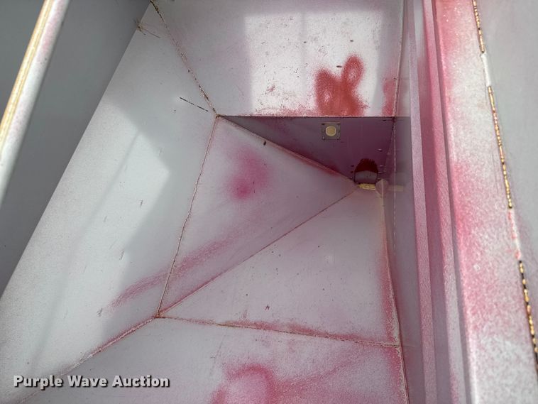 image for item ET1650 2012 Crustbuster Speed King Inc. 160 G 90909300 seed tender