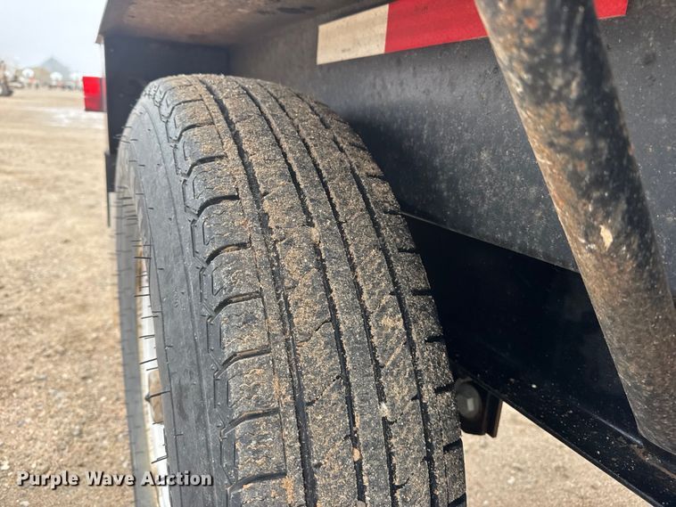 image for item ET1650 2012 Crustbuster Speed King Inc. 160 G 90909300 seed tender