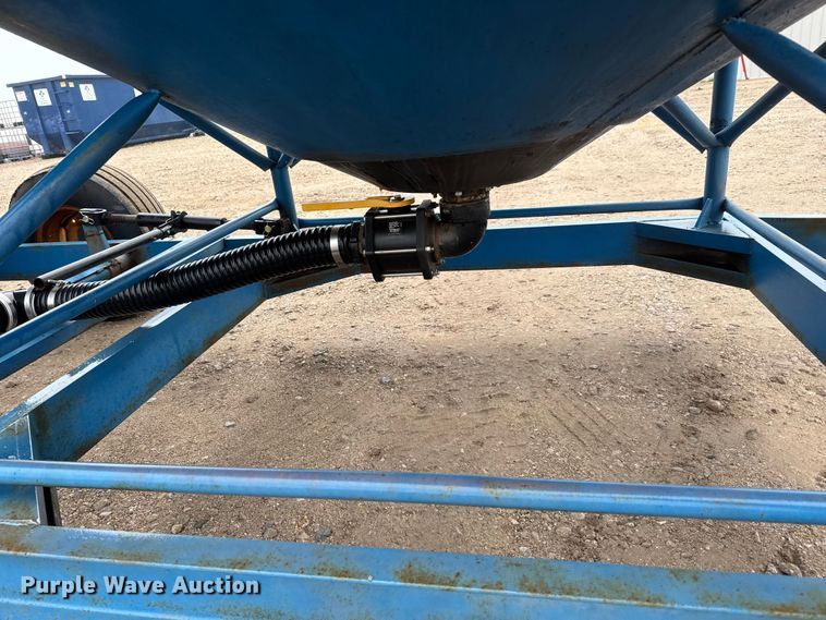 image for item ET1651 Tip tank fertilizer trailer