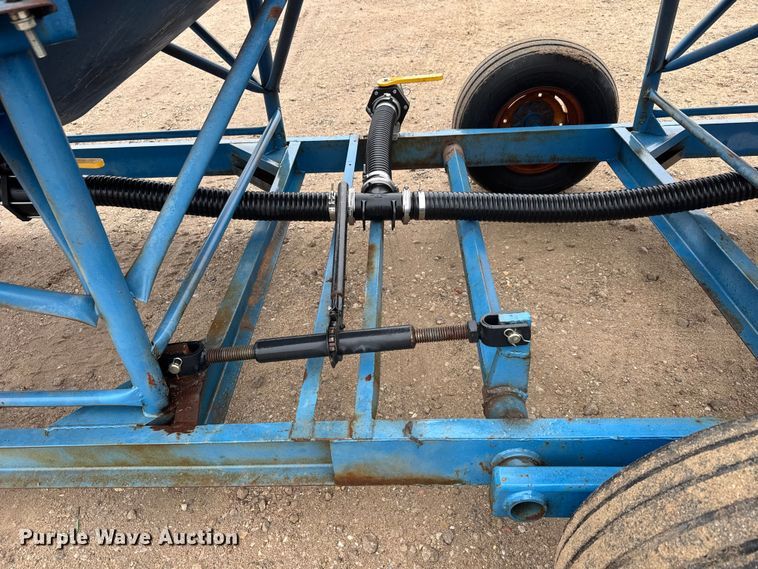 image for item ET1651 Tip tank fertilizer trailer